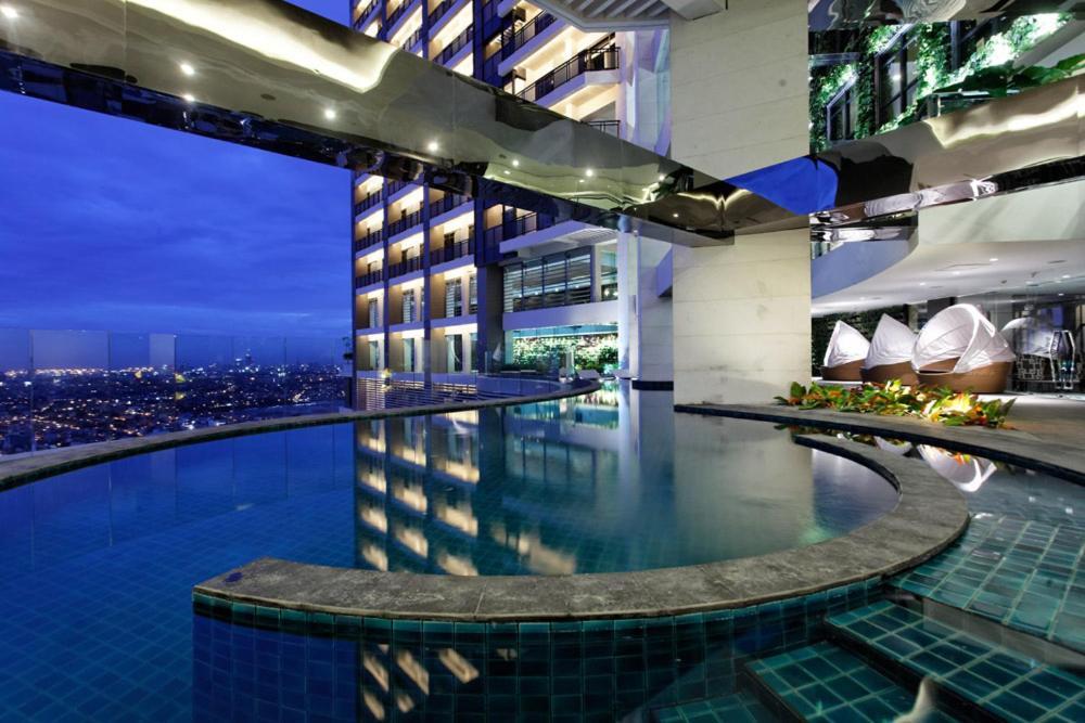 The Gramercy Residences Манила Экстерьер фото