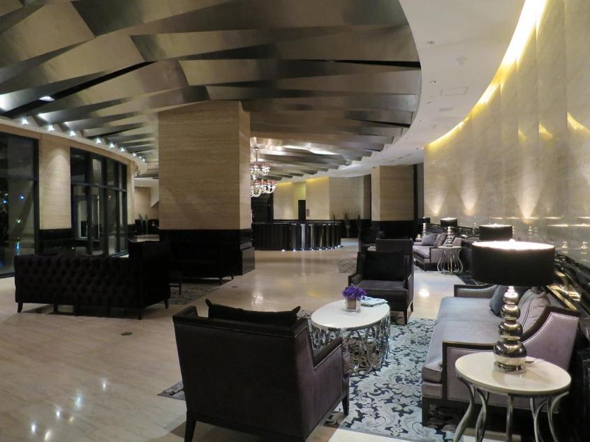 The Gramercy Residences Манила Экстерьер фото